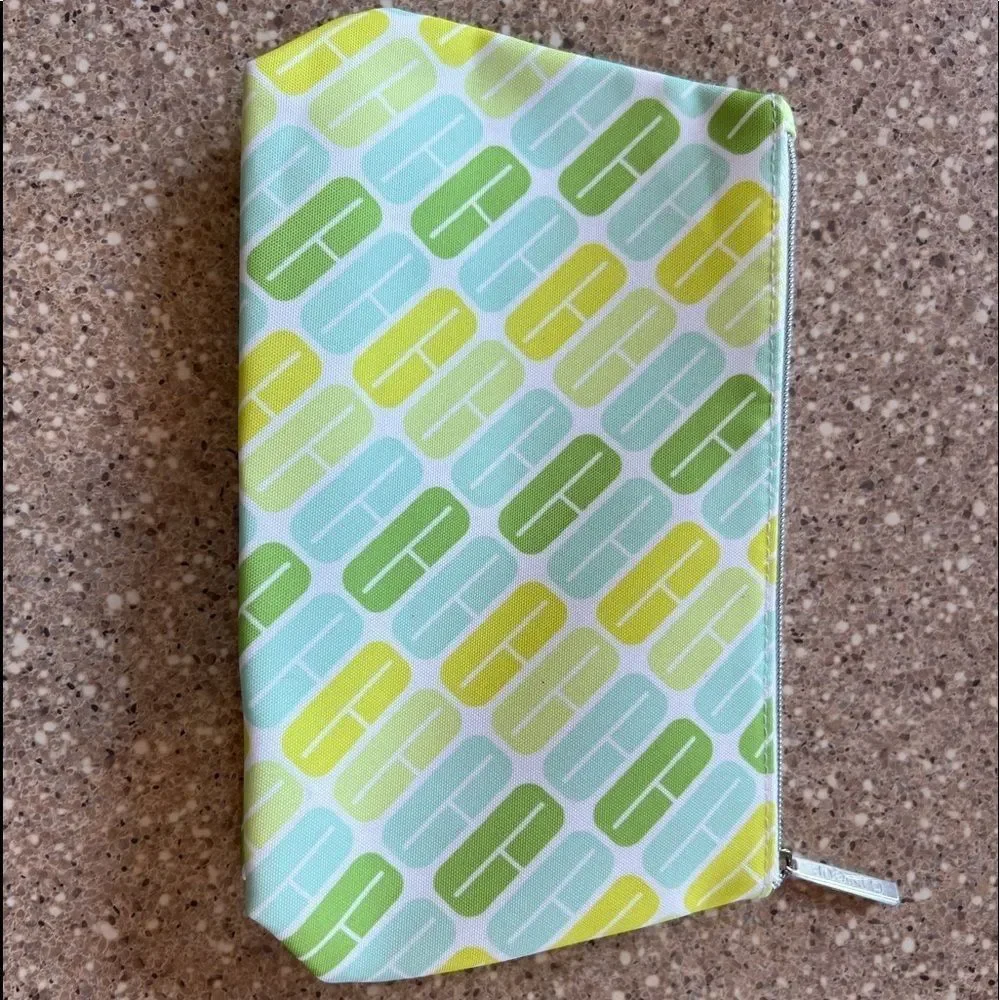 🦋$3 ~ Clinique Green & Yellow Makeup Bag ~ Cosmetics Case ~ Clutch ~ Logo ~ NEW
